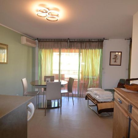 Appartement 3 Personnes Avec Coin Nuit Avec Terrasse Et Parking Quartier Du Port De Nice Exterior photo