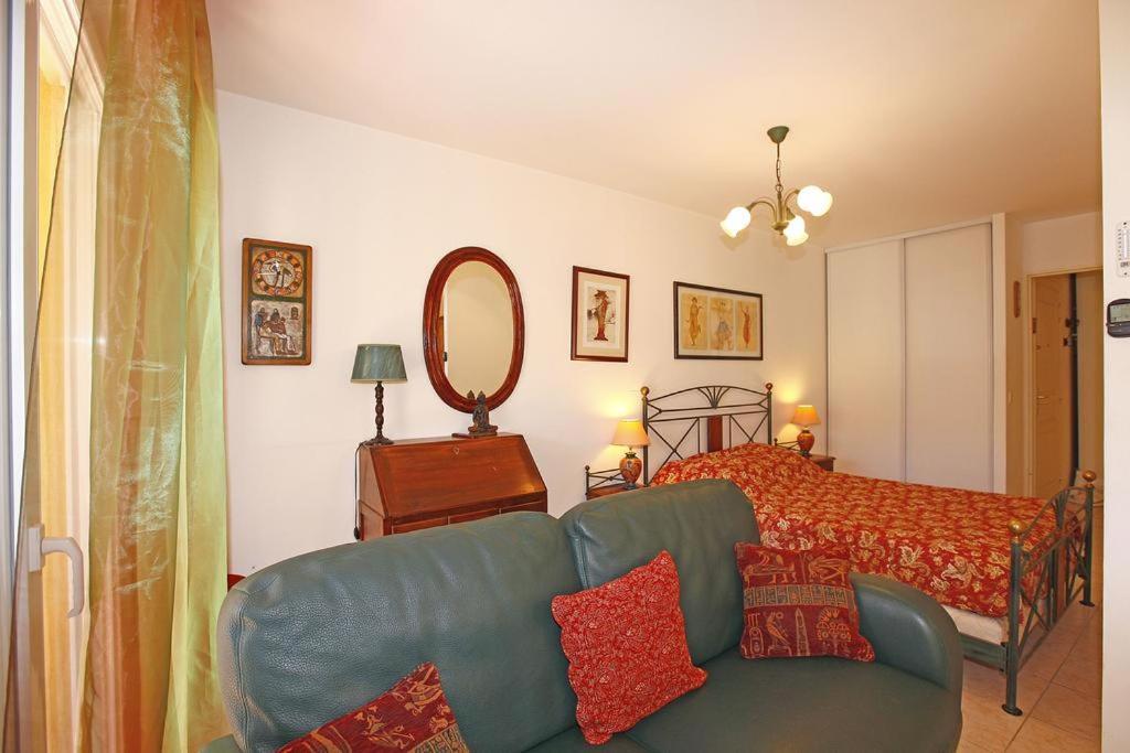 Appartement 3 Personnes Avec Coin Nuit Avec Terrasse Et Parking Quartier Du Port De Nice Exterior photo