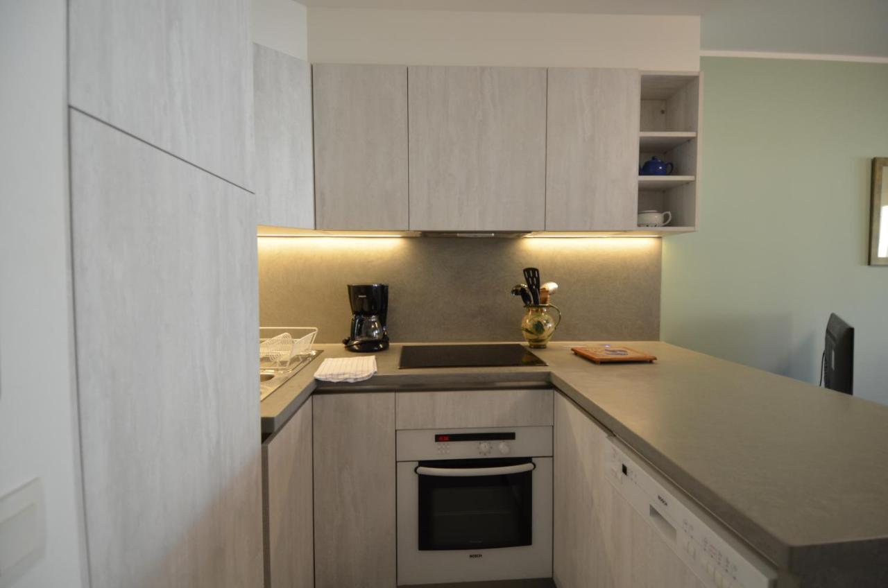 Appartement 3 Personnes Avec Coin Nuit Avec Terrasse Et Parking Quartier Du Port De Nice Exterior photo